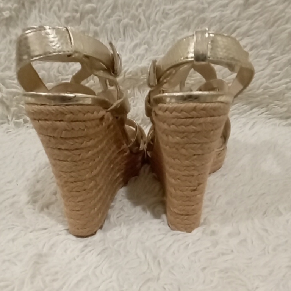 Michael Kors Elegant Gold Strappy Women's Wedges - Picture 3 of 8